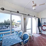 Casa Laybac Villa *